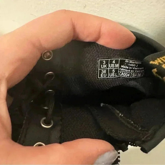 Doc marten boots  5 - Picture 7 of 9